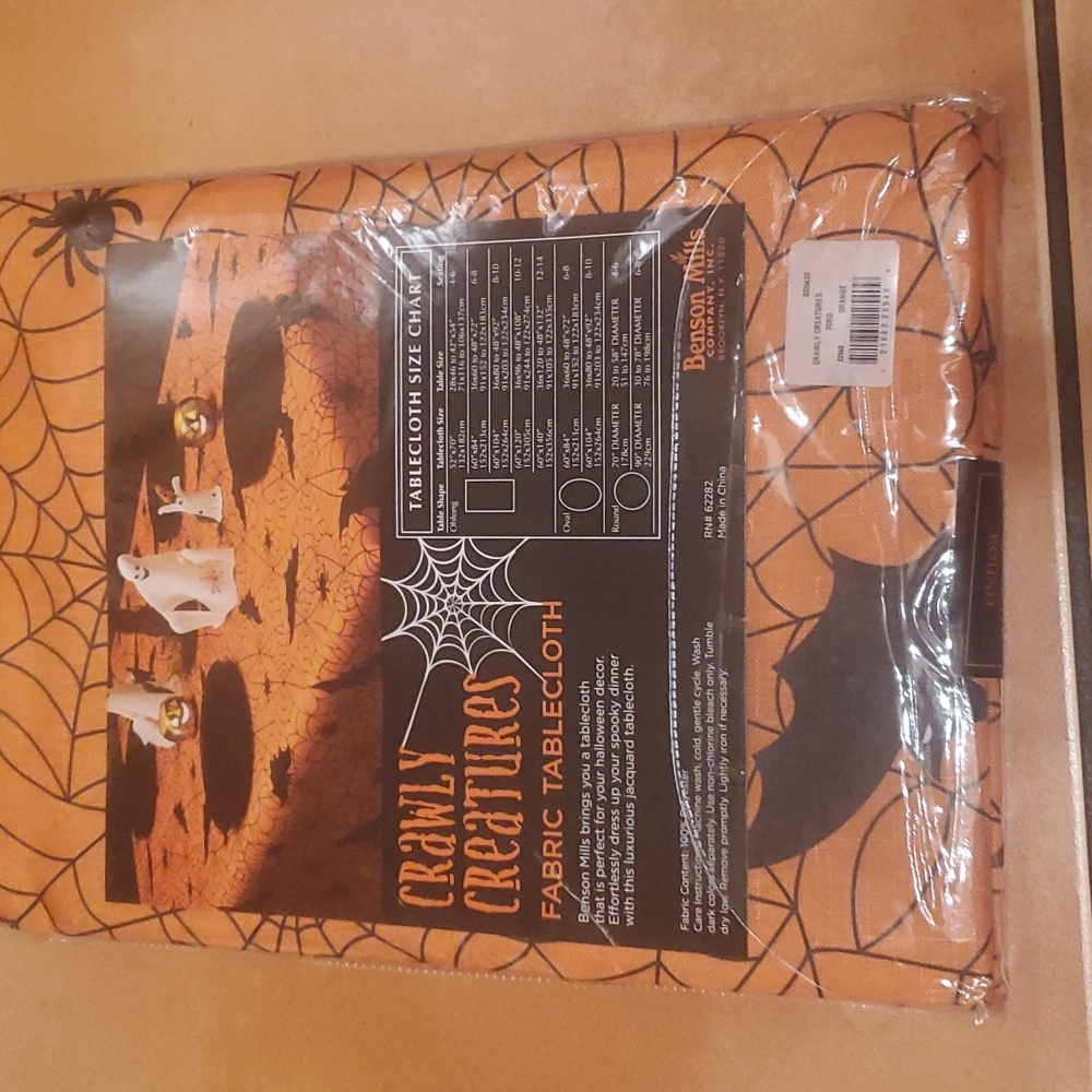 NWT Halloween Bats Spiders & Web Fabric Tablecloth 70"